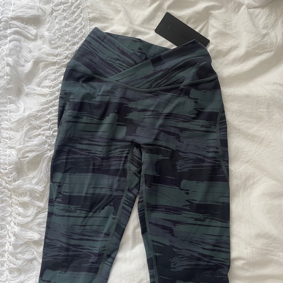 Alphalete surface power legging - Picture 1 of 4